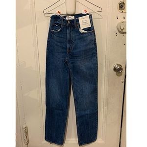NWT 90s Ultra High Rise Straight Jeans